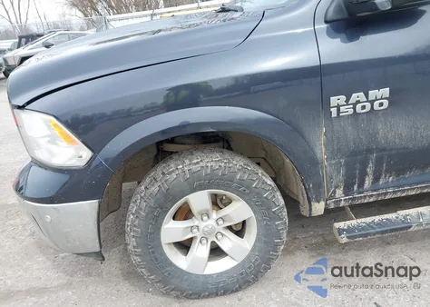 2015 Ram 1500 Outdoorsman z USA, uszkodzony, nr VIN 1C6RR7LG2FS728731